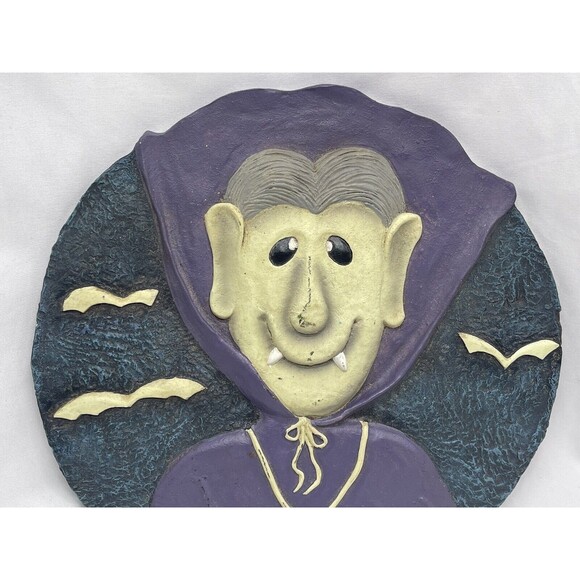 Halloween Vampire Wall DecorWreath Glow in the Dark Round Disc "Glowing Ghouls - Picture 3 of 8